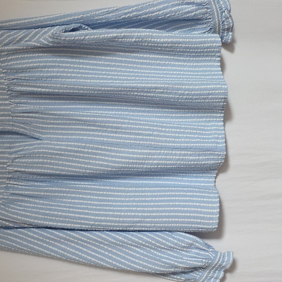H&M Blue & White Stripe Pullover Top.  Size Small.  New With Tag. - Picture 3 of 11